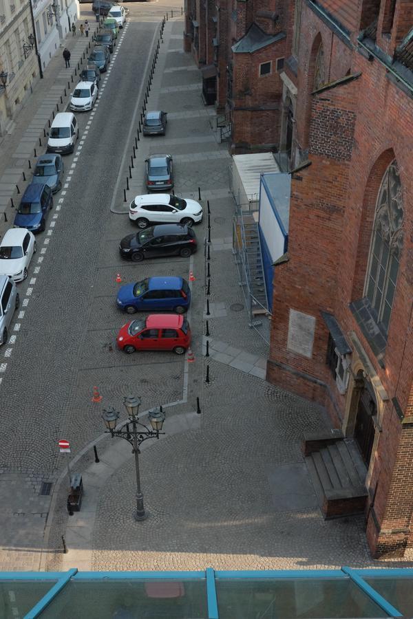 Academus Pub & Guest House Wroclaw Exterior photo